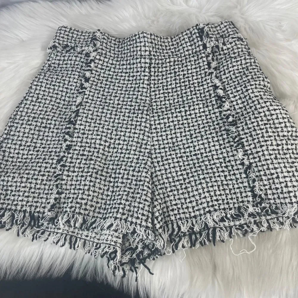 Zara Black/White Woven‎ High Waist Fringed Shorts Sz S